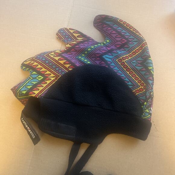 Vintage Earth Monster Beanie Hat Fleece Ski Hat Aztec Style Pattern - Picture 1 of 9